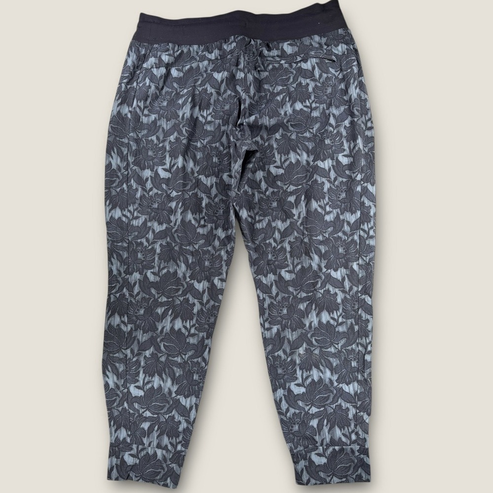Athleta Trekkie North Jogger Size 14 Blue Floral Jacquard Stretch Hiking‎ Pant - Picture 7 of 7